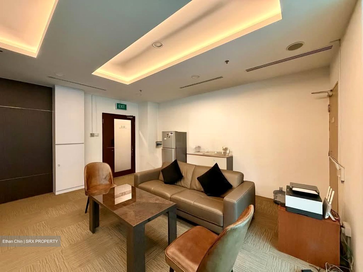 Sunshine Plaza (D7), Office #567965251